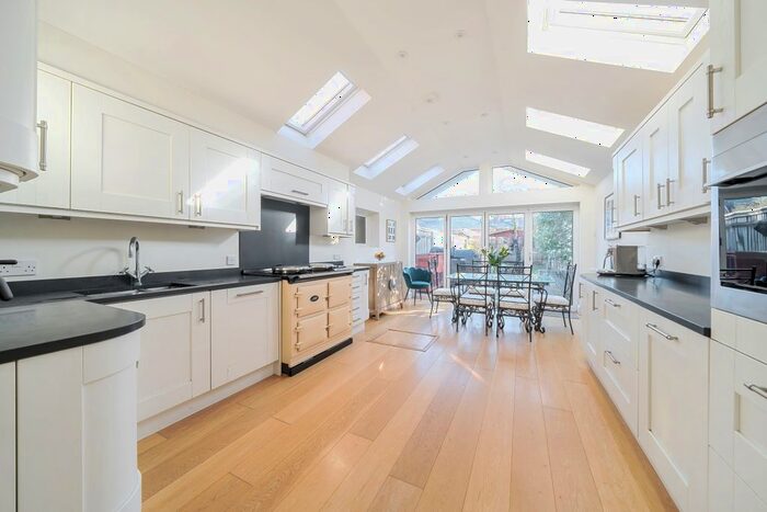 3 Bedroom Terraced House To Rent In Middlebrook Street, Winchester, SO23