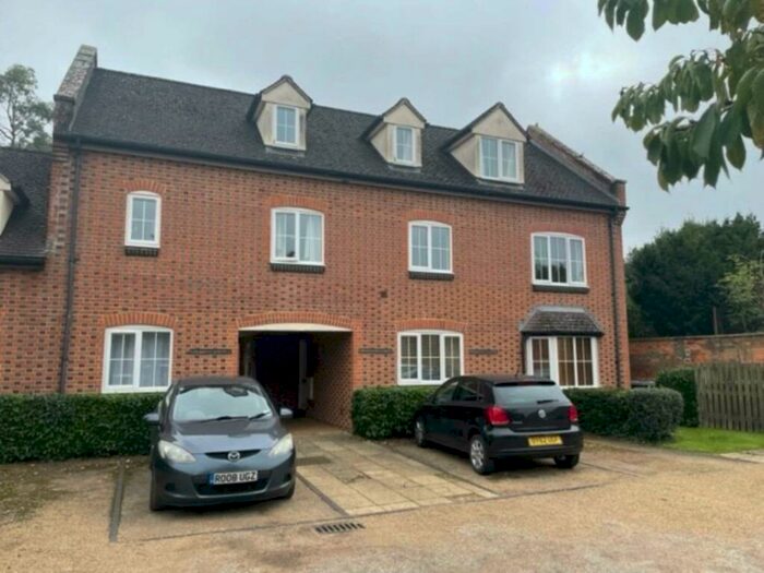 1 Bedroom Flat To Rent In Grange Mill Court, Eynsham, OX29
