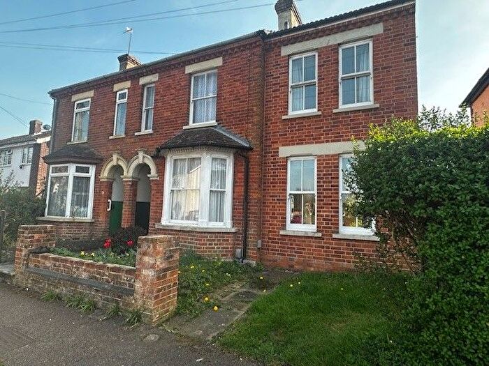 4 Bedroom Semi Detached House To Rent In King Edward Road, Bedford, MK41
