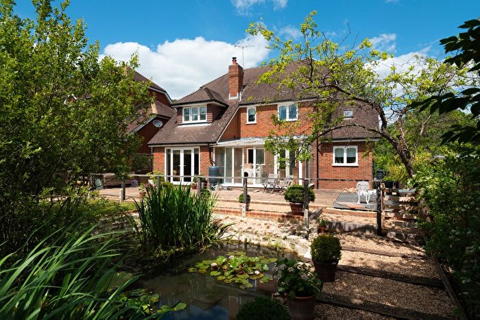 5 Bedroom Detached House For Sale In Lambden Road, Pluckley, TN27