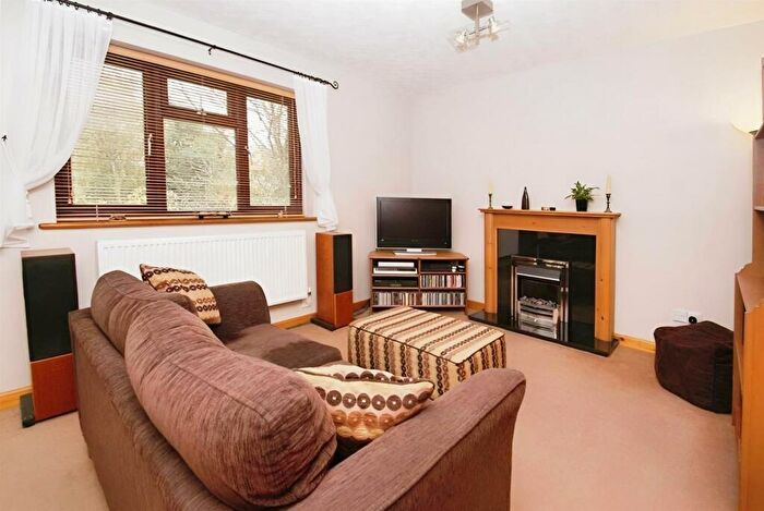 2 Bedroom Apartment To Rent In Gingles Court, Hillmorton, CV21