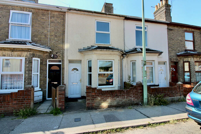 3 Bedroom Terraced House To Rent In St Margarets Road, NR32