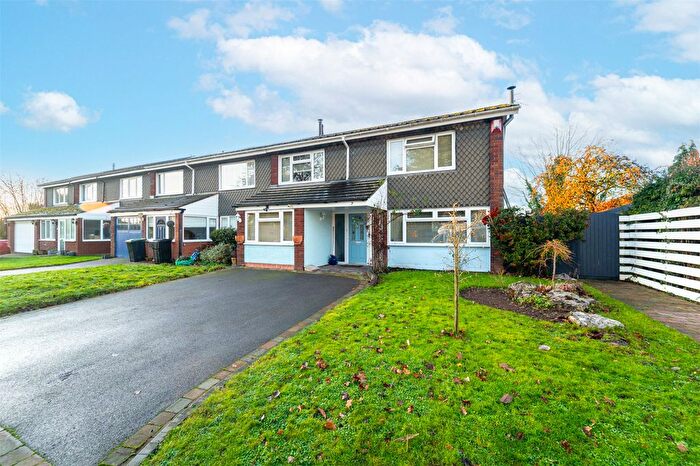 3 Bedroom End Terrace House For Sale In Sugarbrook Lane, Stoke Pound, Bromsgrove, Worcestershire, B60