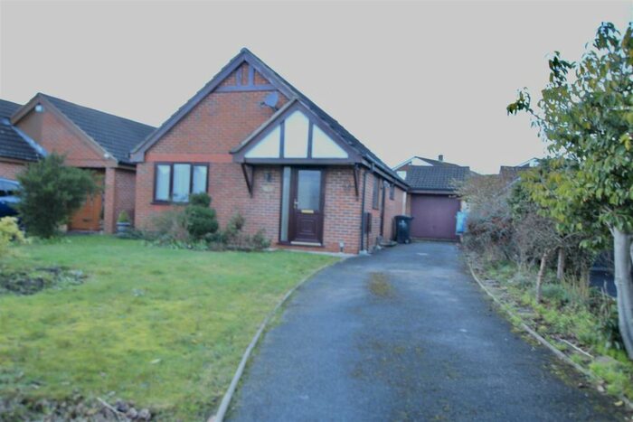 2 Bedroom Detached Bungalow To Rent In Green Meadows, Hawarden, CH5