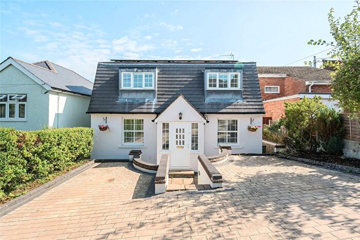 4 Bedroom Detached House For Sale In Mount Pleasant, Biggin Hill, Westerham, TN16
