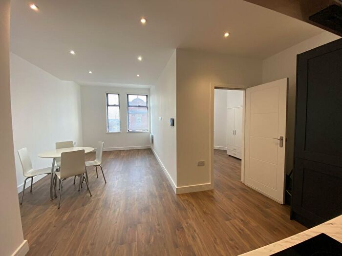 1 Bedroom Apartment To Rent In Princes Avenue, London, N3