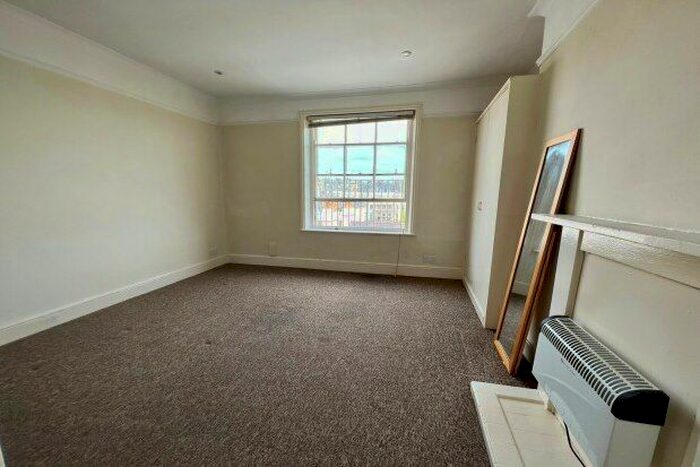Studio To Rent In Holland Road, Hove, BN3