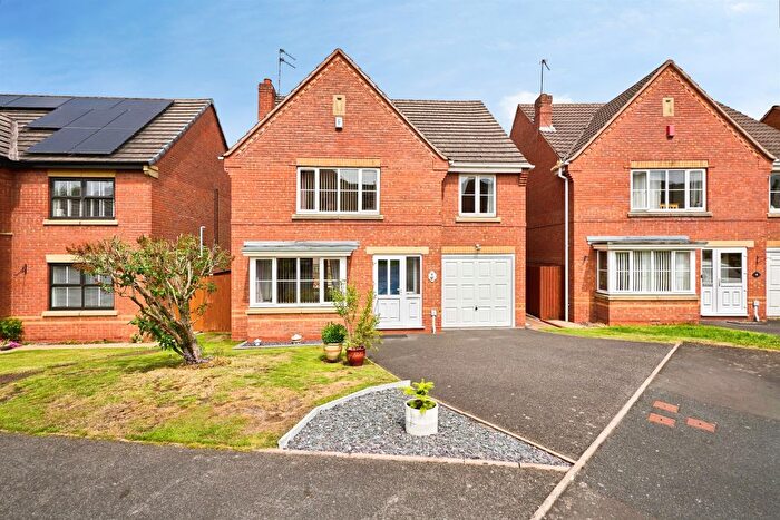 4 Bedroom Detached House For Sale In The Limes, Walsall, WS1