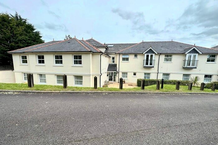 2 Bedroom Flat To Rent In Callington Road, Tavistock, PL19