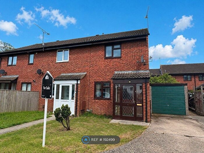 2 Bedroom Terraced House To Rent In Risingham Mead, Swindon, SN5