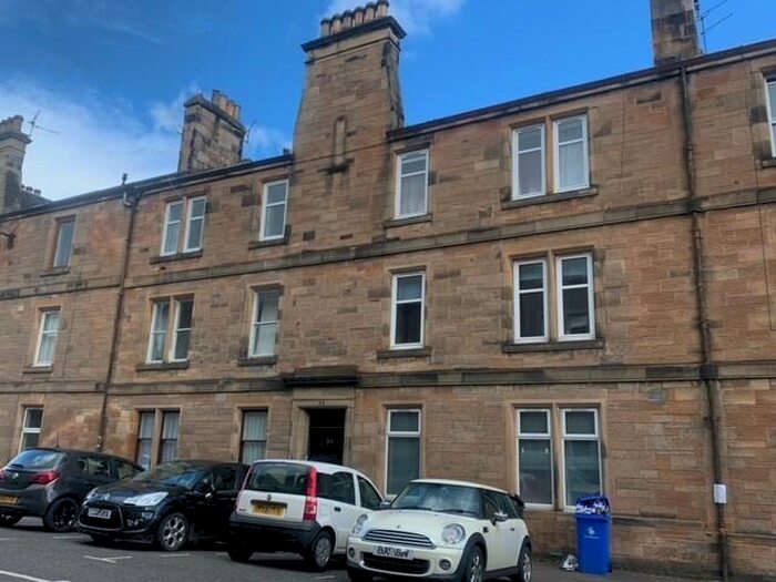 2 Bedroom Flat To Rent In Bruce Street, Stirling Town, Stirling, FK8