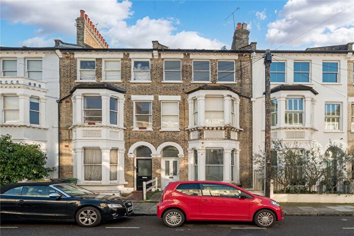 2 Bedroom Flat To Rent In Tournay Road, London, SW6