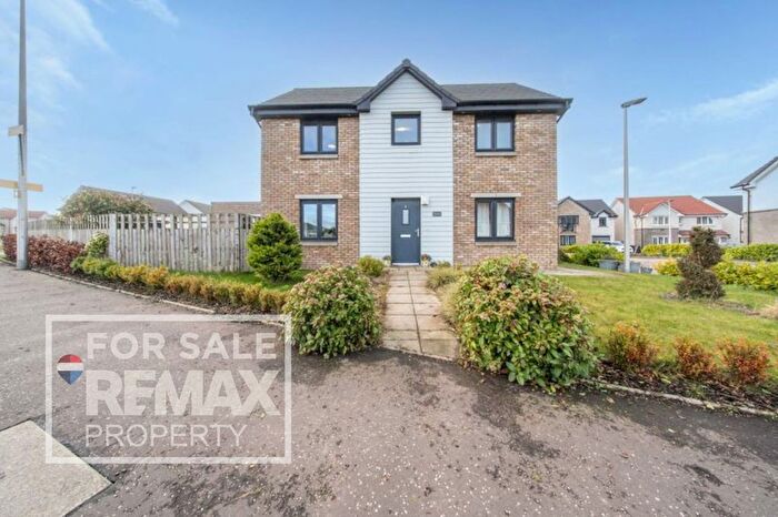 3 Bedroom Detached House For Sale In Seven Wells Crescent, East Calder, Livingston, EH53