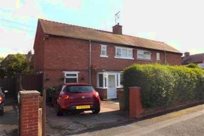 3 Bedroom House To Rent In Ash Tree Road, Redditch, B97