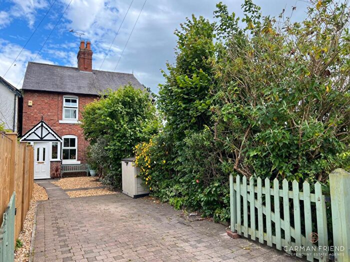 2 Bedroom Cottage For Sale In Heath Road, Upton, CH2