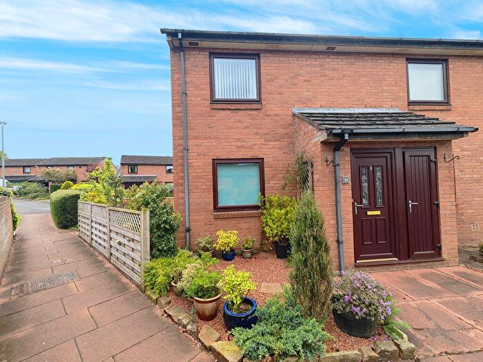 2 Bedroom Flat For Sale In Showfield, Brampton, CA8