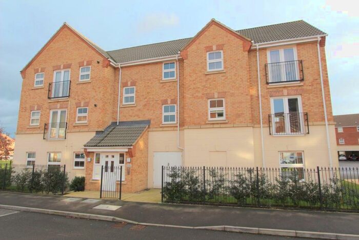 2 Bedroom Flat To Rent In Drakes Avenue, Leighton Buzzard, LU7