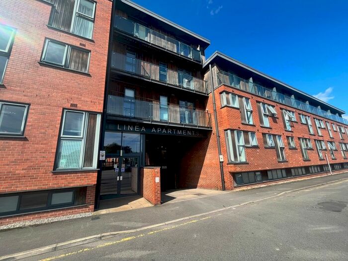 1 Bedroom Flat To Rent In Dunstall Street, Scunthorpe, DN15