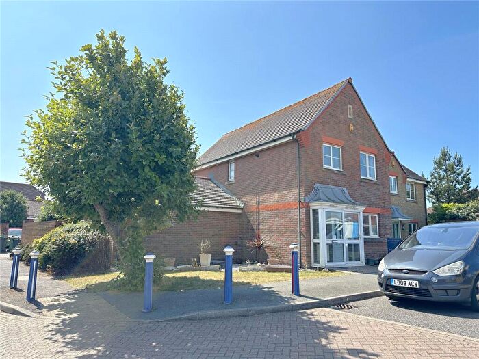 3 Bedroom Semi Detached House For Sale In St Kitts Drive, Eastbourne, East Sussex, BN23