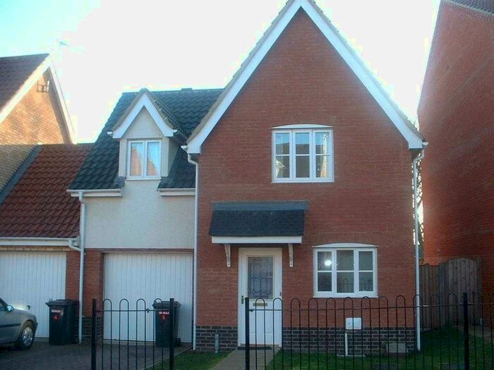 3 Bedroom Link Detached House To Rent In Stirling Road, Norwich, NR6