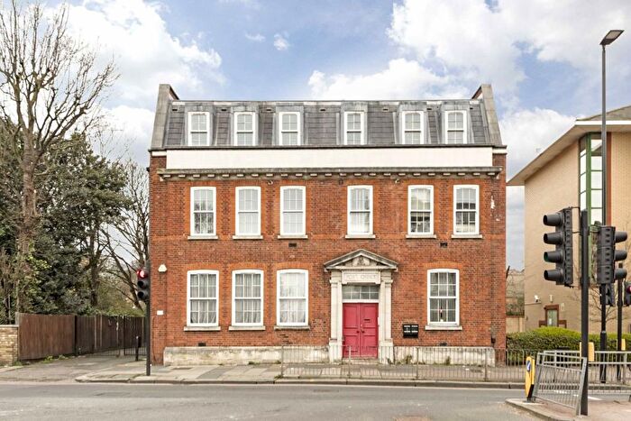 1 Bedroom Flat To Rent In London Road, Isleworth, TW7