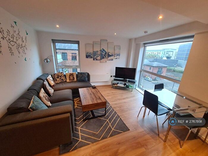 2 Bedroom Flat To Rent In Trinity One, Leeds, LS9