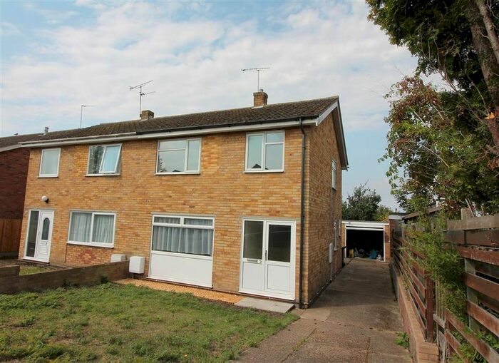 4 Bedroom Property To Rent In Berriman Close, Colchester, CO4