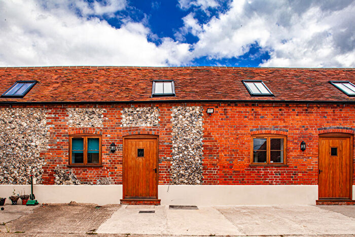 3 Bedroom Terraced House To Rent In Stables, Goring On Thames, RG8