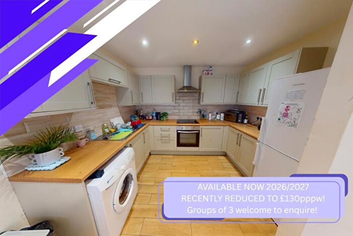 4 Bedroom Terraced House To Rent In Weston Avenue, Nottingham, NG7
