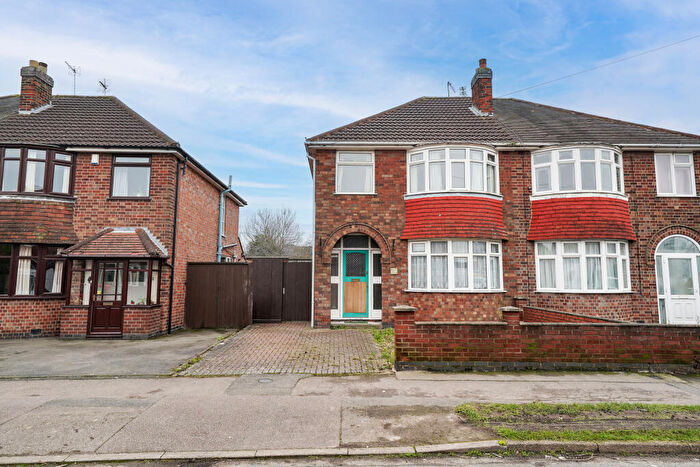 3 Bedroom Semi Detached House For Sale In Avon Road, Leicester, Leicestershire, LE3