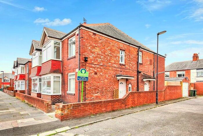 2 Bedroom Flat To Rent In Lisle Street, Wallsend, Tyne And Wear, NE28