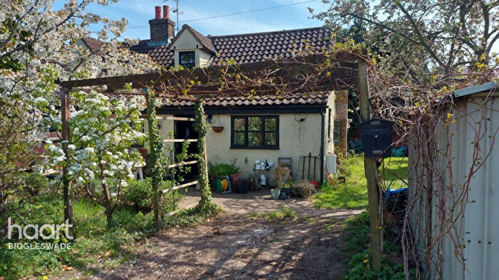 2 Bedroom Semi Detached House For Sale In Pleasant Place, Sandy, SG19