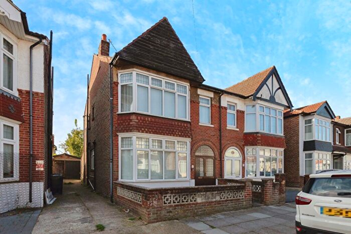 4 Bedroom Semi-Detached House For Sale In Thurbern Road, Portsmouth, PO2