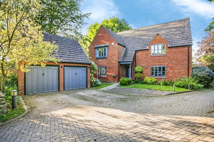 5 Bedroom Detached House For Sale In Hunters Moon, Rugby, CV23