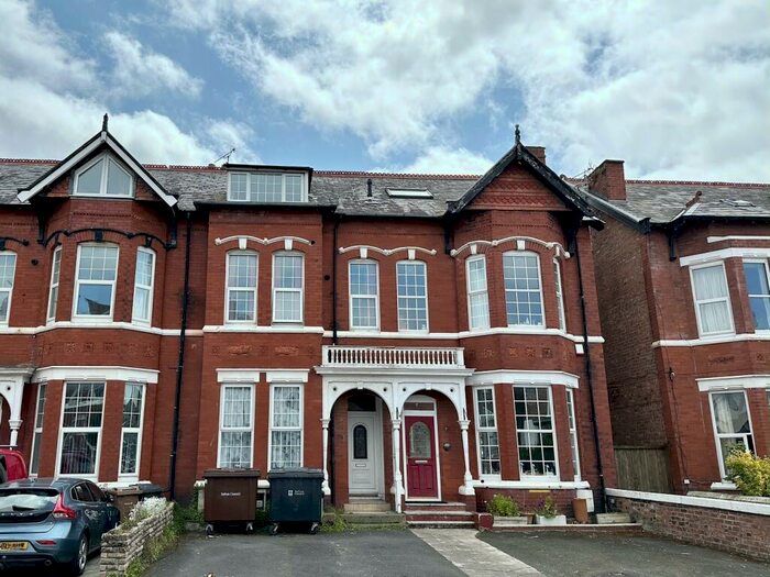 2 Bedroom Flat To Rent In King Street, Southport, Merseyside., PR8