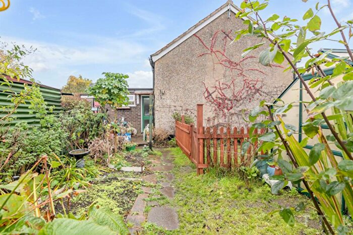 2 Bedroom End Of Terrace House For Sale In Halesworth Road, Bramfield, IP19
