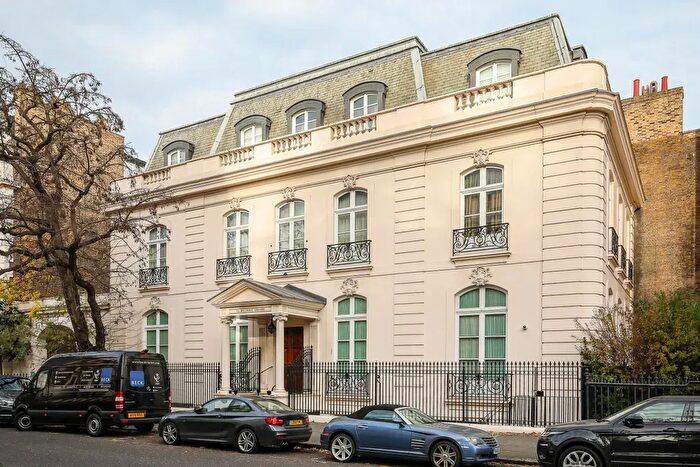 8 Bedroom Town House To Rent In Belgrave Square, London, SW1X