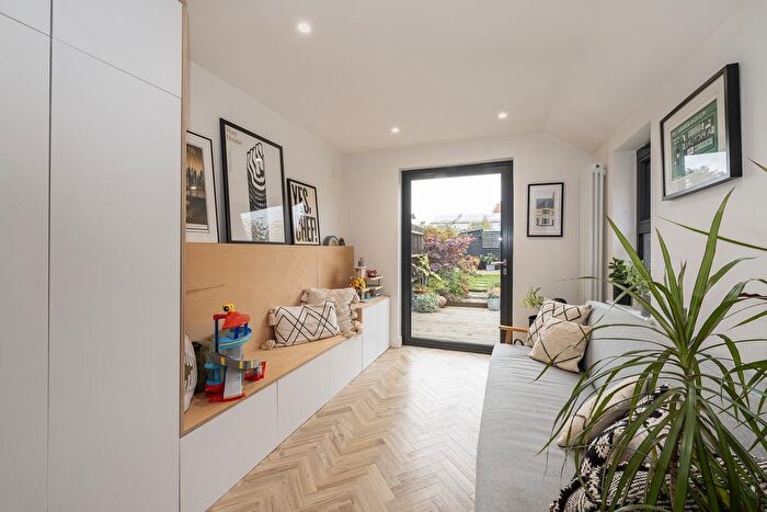 3 Bedroom Terraced House For Sale In Berkhampstead Road, Chesham, HP5