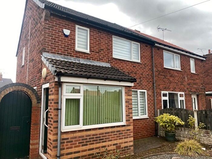 2 Bedroom Semi-Detached House To Rent In Locksley Drive, Thurcroft, S66