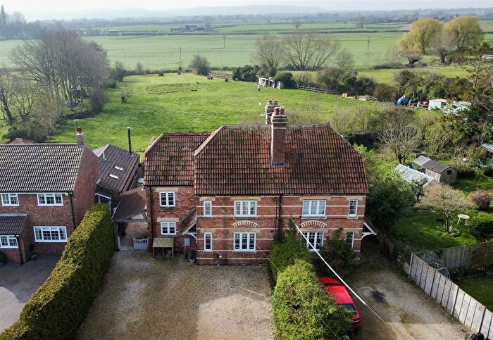 4 Bedroom Semi Detached House For Sale In Bulkington, SN10