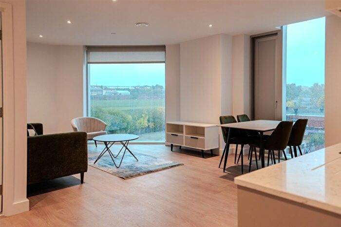 2 Bedroom Flat To Rent In Dantzic Street, Park View, Manchester, M4