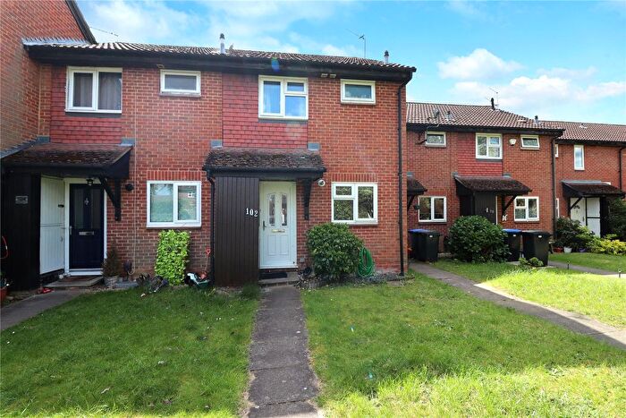 2 Bedroom Terraced House For Sale In Woking, Surrey, GU21