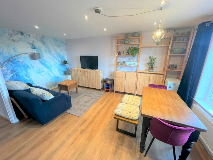 1 Bedroom Flat To Rent In Ashberry Road, Sheffield, S6