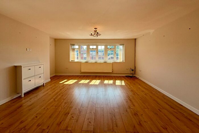 2 Bedroom Flat For Sale In Main Street, Great Glen, LE8