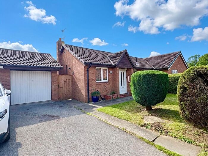 2 Bedroom Semi-Detached Bungalow For Sale In Tranmoor Lane, Armthorpe, Doncaster, DN3