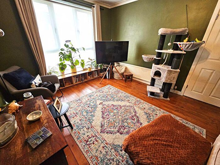 3 Bedroom Terraced House For Sale In Grimsbury Road, Kingswood, Bristol, BS15