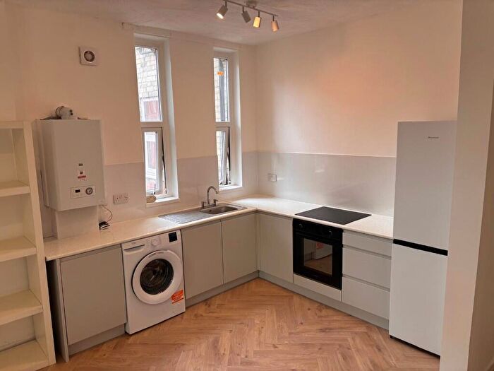 Studio To Rent In Whalley Road, Manchester, Greater Manchester, M16