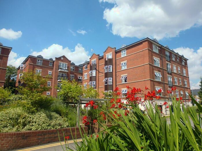 2 Bedroom Flat To Rent In Carisbrooke Road, Far Headingley, Leeds, LS16