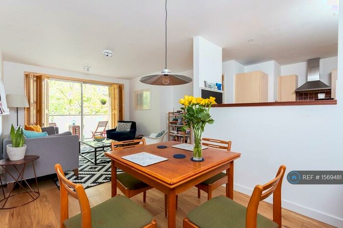 2 Bedroom Flat To Rent In Altima Court, London, SE22