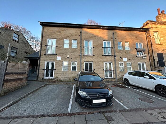 1 Bedroom Flat For Sale In Flat, Melbourne House, Melbourne Place, Bradford, West Yorkshire, BD5